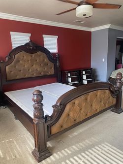 Cal king sized bedroom set-bed frame with 2-nightstands classic cherry oak solid frame