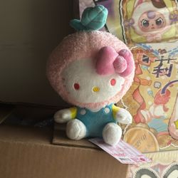 Hello Kitty Plush For Kidrobot Series Apple Costume 