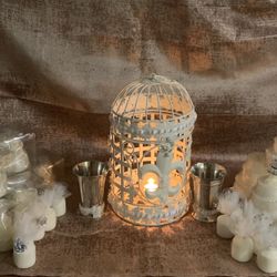 Beautiful Center Pieces ( Bird Cage , Candles ,2 Goblets)plus 2 Inches Decorated Candles 