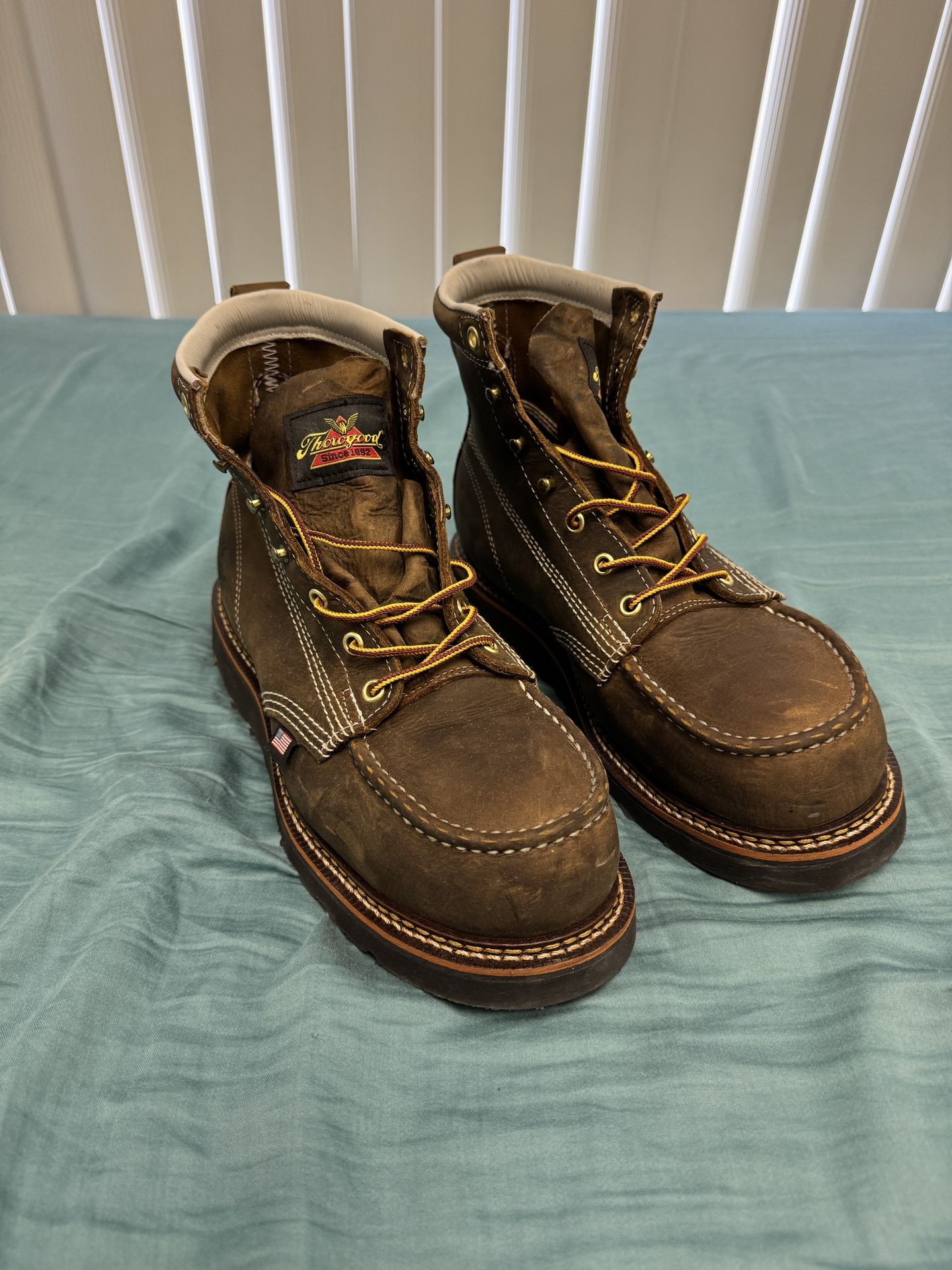 Thorogood Moc Toe 6 Inch Size 8