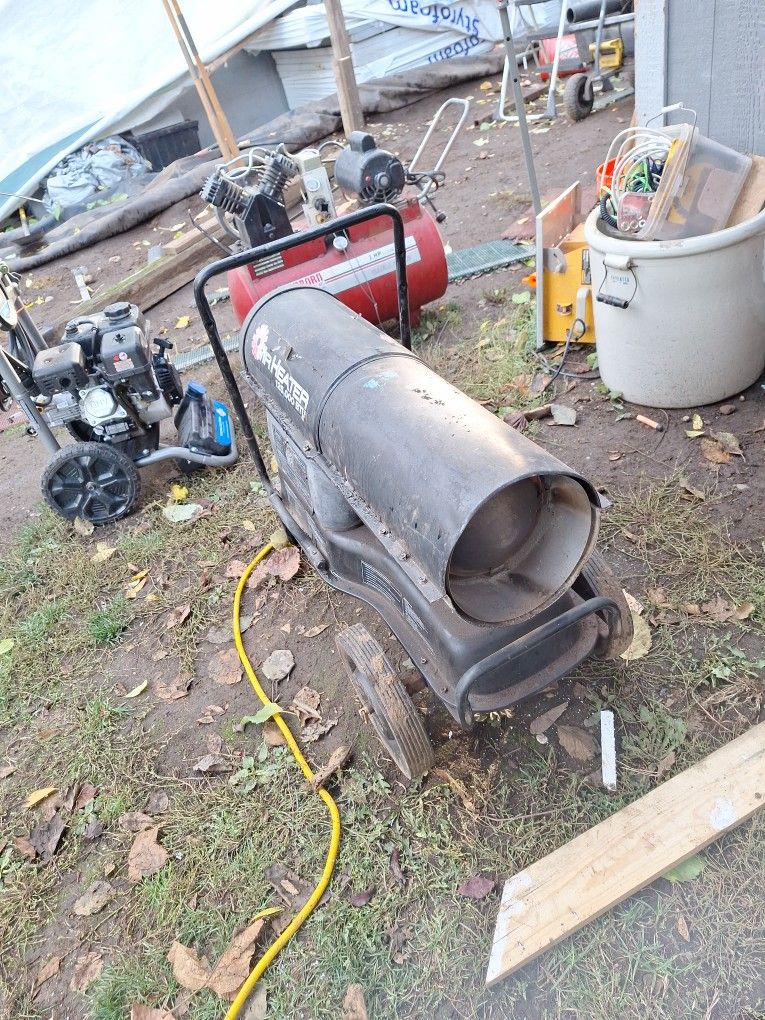 Mr. Heater 125,000 BTU HEATER