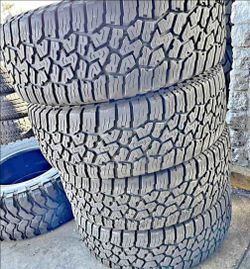 285-65R18 FALKEN Brand tires usadas en perfecta condición de vida 80%life😎🏁