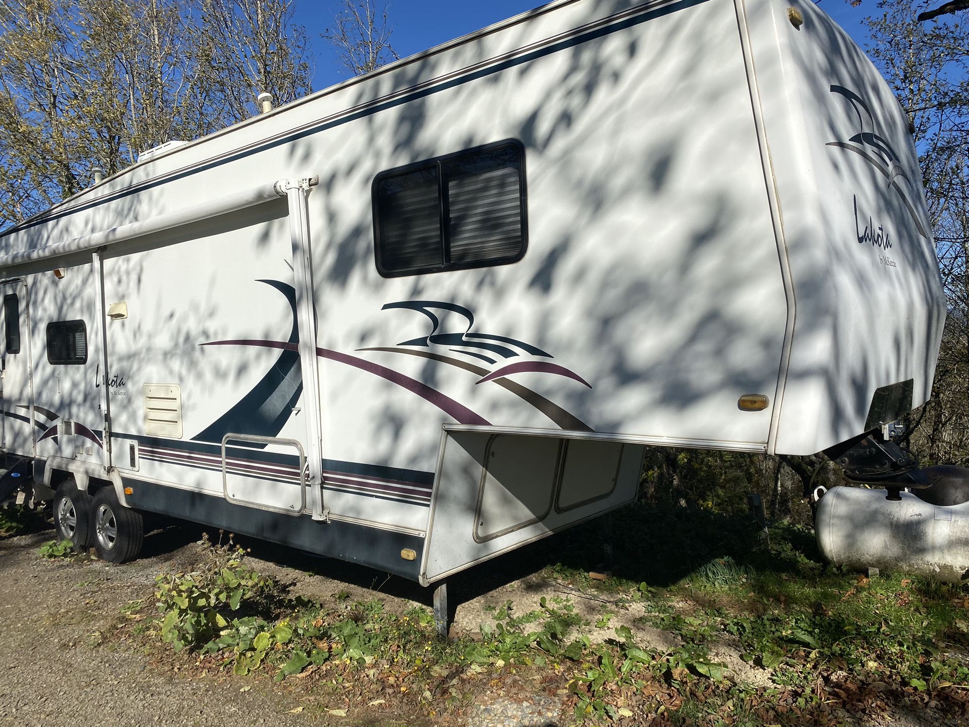 2000 Lakota McKenzie 29RL