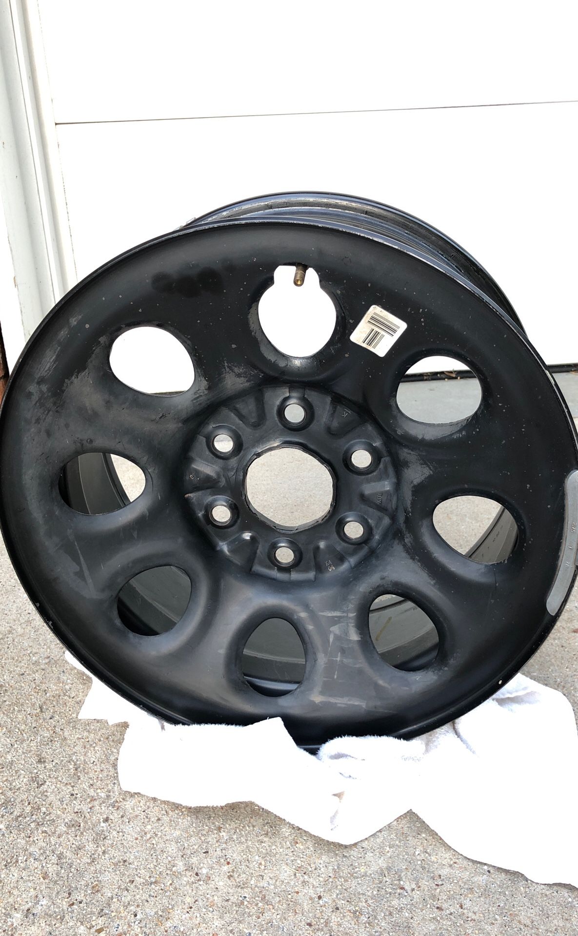 Truck rim 17x7.5