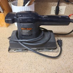 Black & Decker Finisher Sander