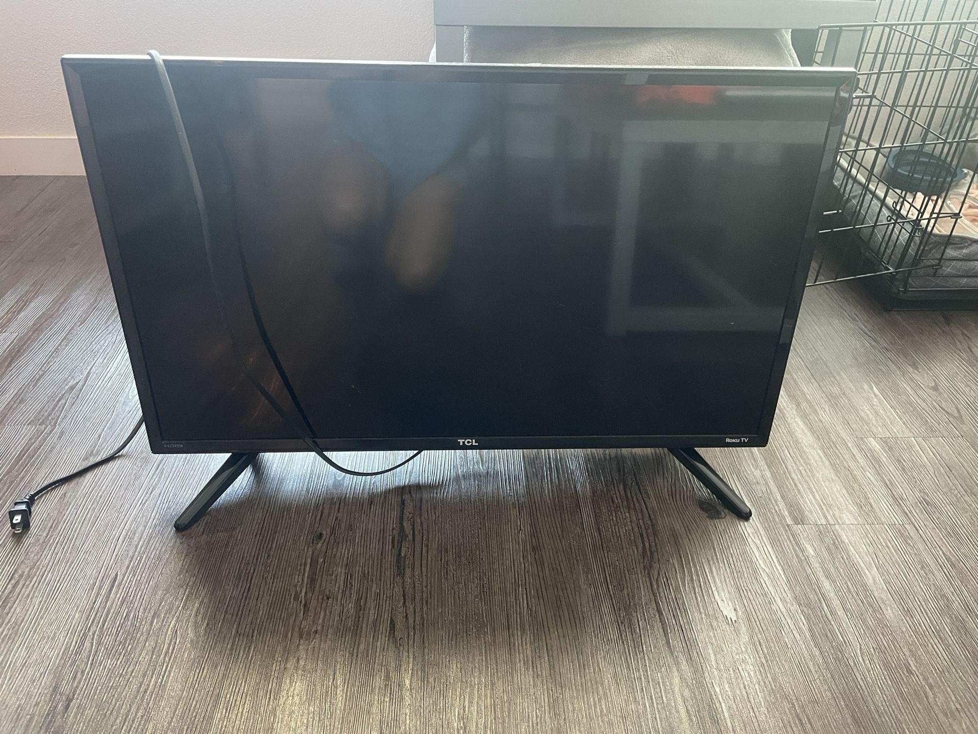 TCL Roku 32’ TV