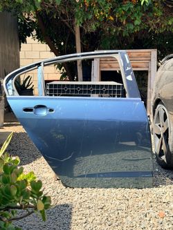 G8 Gt  Right rear bare door