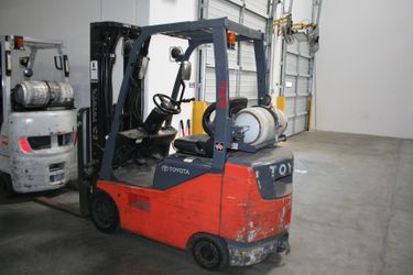 2010 Toyota 8FGCU18 Propane Forklift – Side Shift – 6,498 Hours in good working condition