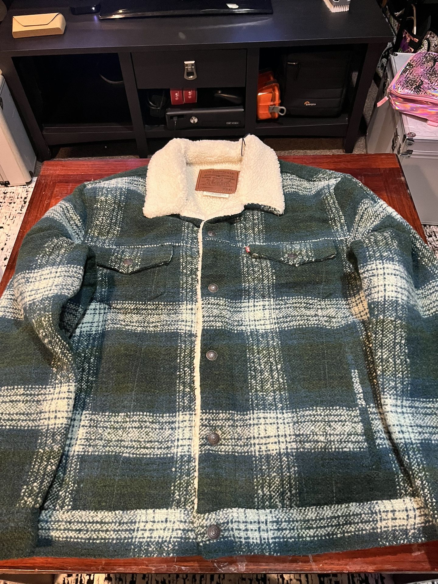 Levi’s PLAID TYPE III SHERPA TRUCKER JACKET