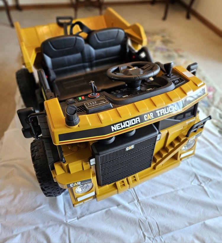 NEWQIDA 12V RIDE-ON DUMP TRUCK WITH REMOTE CONTROL