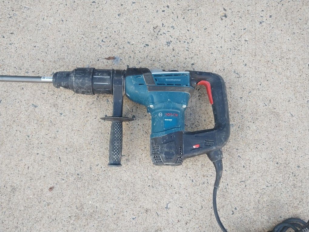 BOSCH HAMMER DRILL