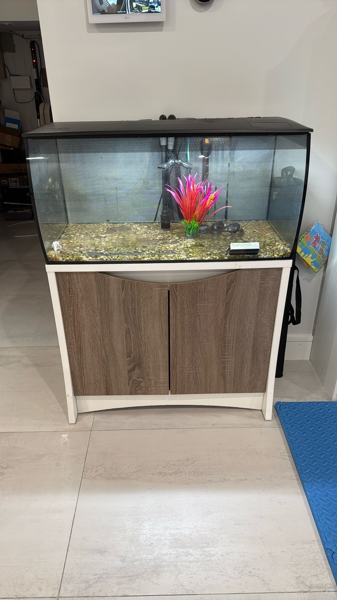 Fluval 33 Gallon Fish Tank With Stand Only 