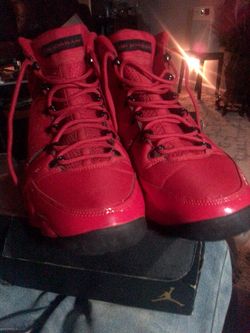 Jordan red Chile 9s size 13 no box!
