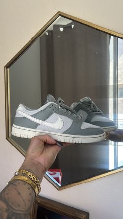dunks 9 women’s 7.5 women’s 120 OBO