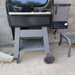 Member's Mark Pro Series Pellet Smoker Grill

