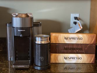 Nespresso Vertuo Coffee Maker w/ Frother And Pods Price Negotiable!!