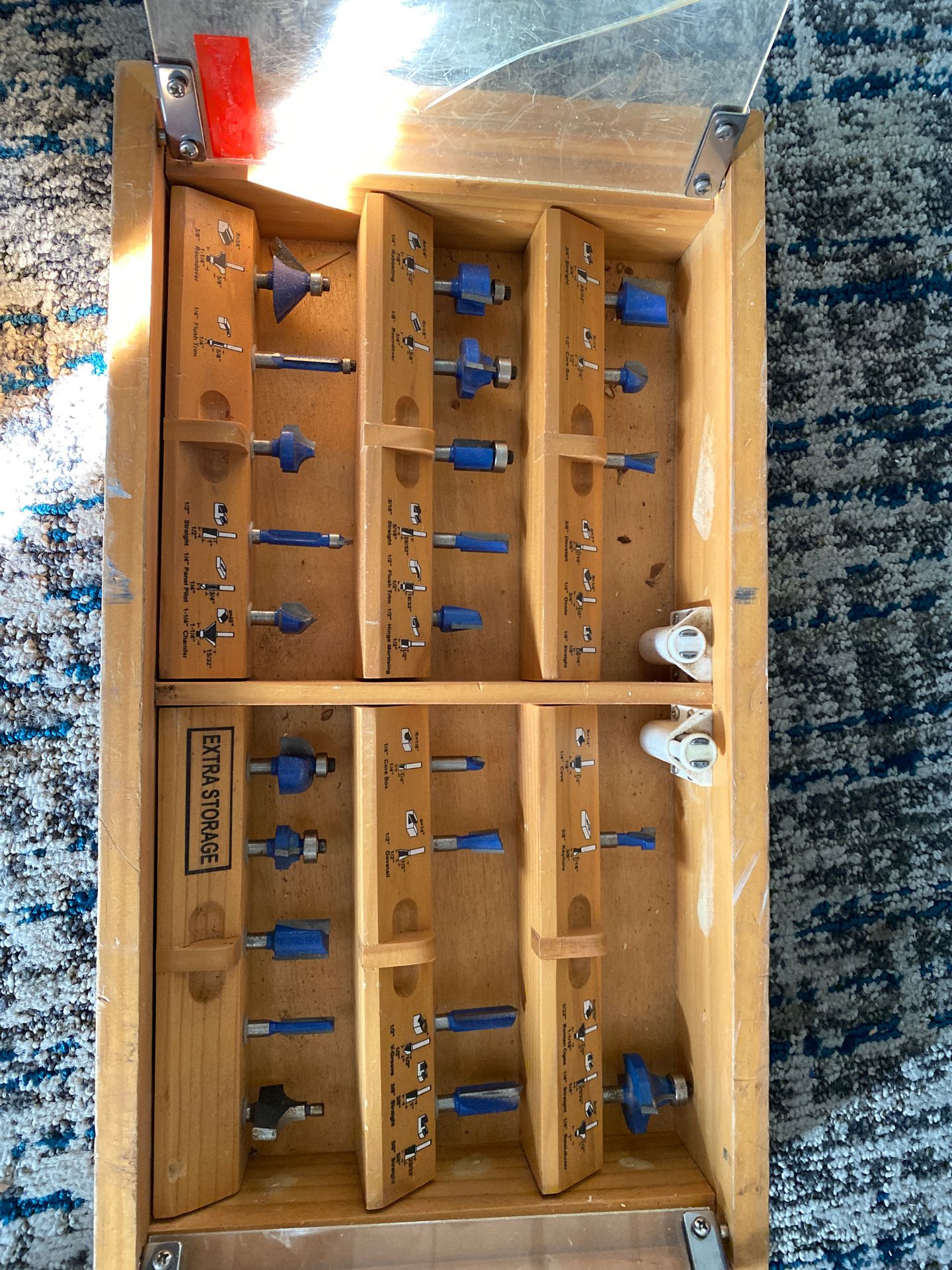 Various router bits. Best offer
