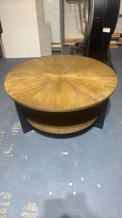 35” Round Coffee Table