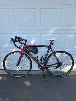 Carbon Fiber Pinarello Road Bike 56cm