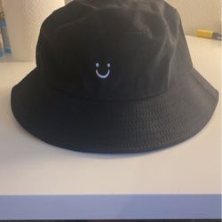 Black Bucket Hat With Smile Face
