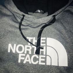 Men’s The North Face Sweater (Firm Price)