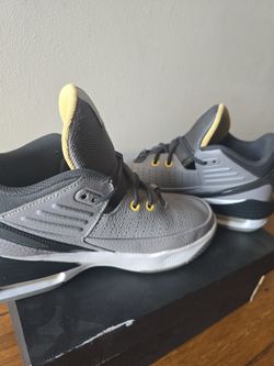 Jordan MAX Aura 5 Shoes