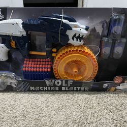 Wolf Machine Blaster with 40 darts