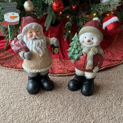 Beautiful Like New Ceramic Xmas Figures 