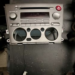 Oem Subaru Legacy/Outback Radio
