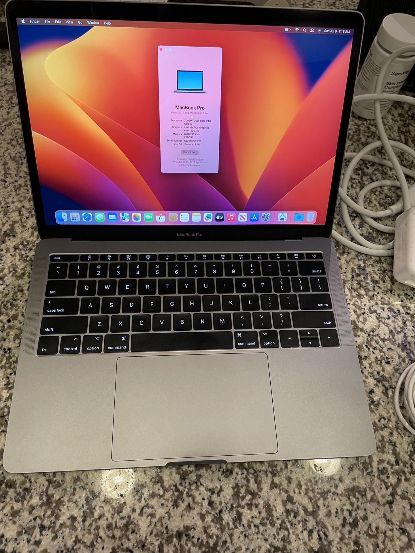 2017 MacBook Pro 13-inch 2.3ghz Intel i5 Processor 8gb Ram 256gb Ssd Only 117 Battery Cycles - Comes With Charger - Works Great
