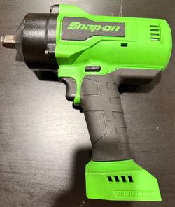 Snap on impact gun
