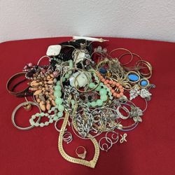 Mixed Jewelry Lot For Scrap Or Crafting Chains Bracelets Rings Earrings