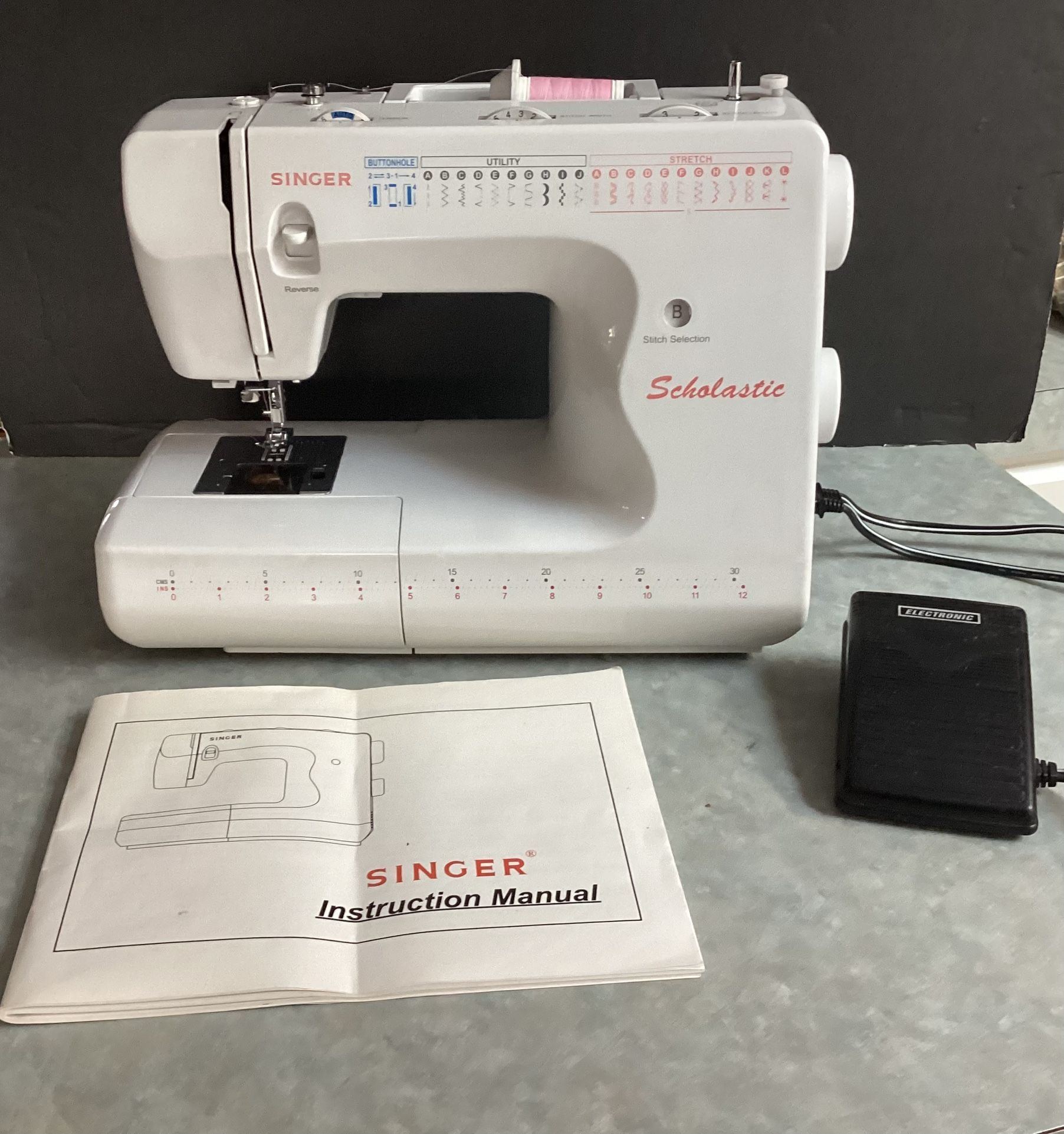 PORTABLE SEWING MACHINE