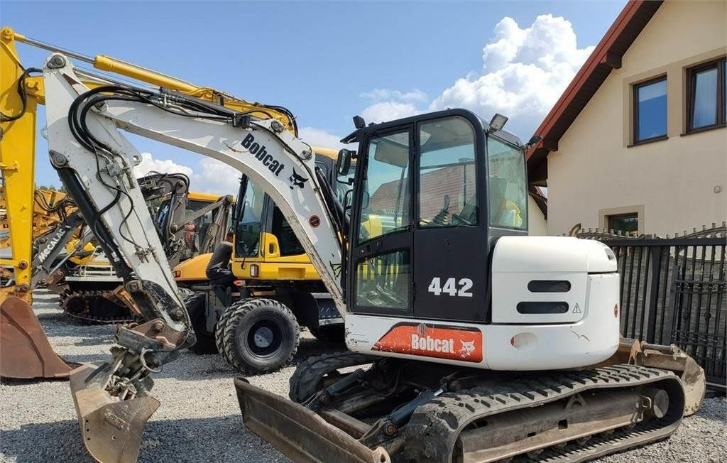 2005 Bobcat 442B Excavator
