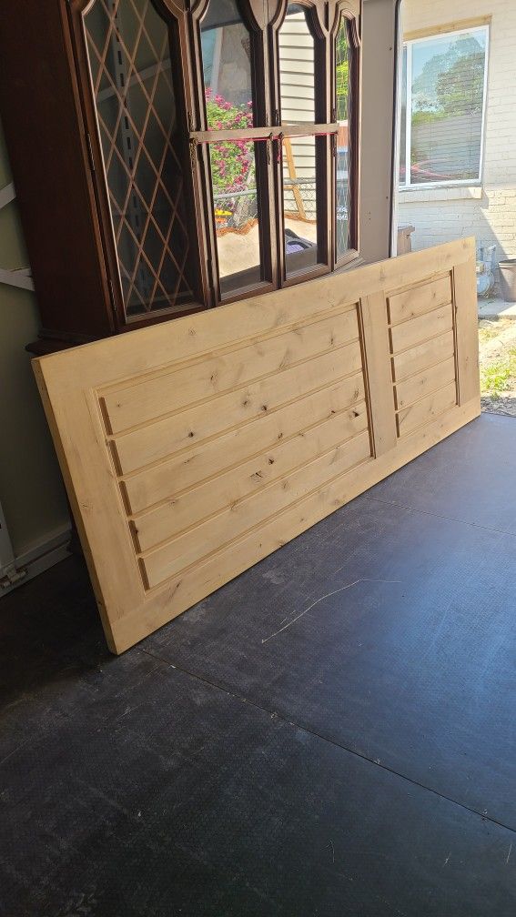 New Knotty Alder Door