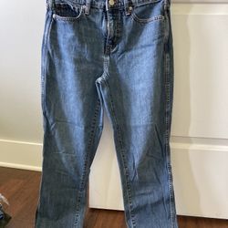 Jeans : American Eagle, Banana Republic, Old Navy