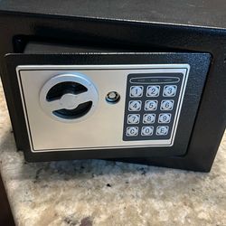 Mini Safe