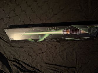 Star Wars Luke Skywalker Force FX Elite Lightsaber
