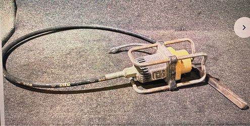 Wyco Tool Electric Concrete Vibrator with Flexible Hose