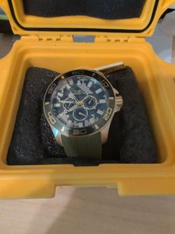 Invicta Chronograph Watch with Case