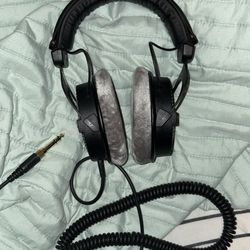Beyerdynamic DT 990