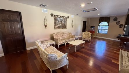 Italian Formal Living Room Set Furniture