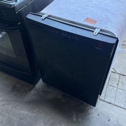 Kenmore Stove And Dryer