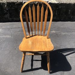 Very Good Condition A Hardwood Chair 