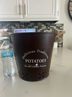 Potato bucket holder brown