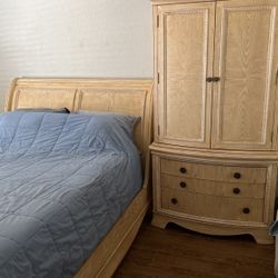 SOLID WOOD Four Piece Bedroom Set