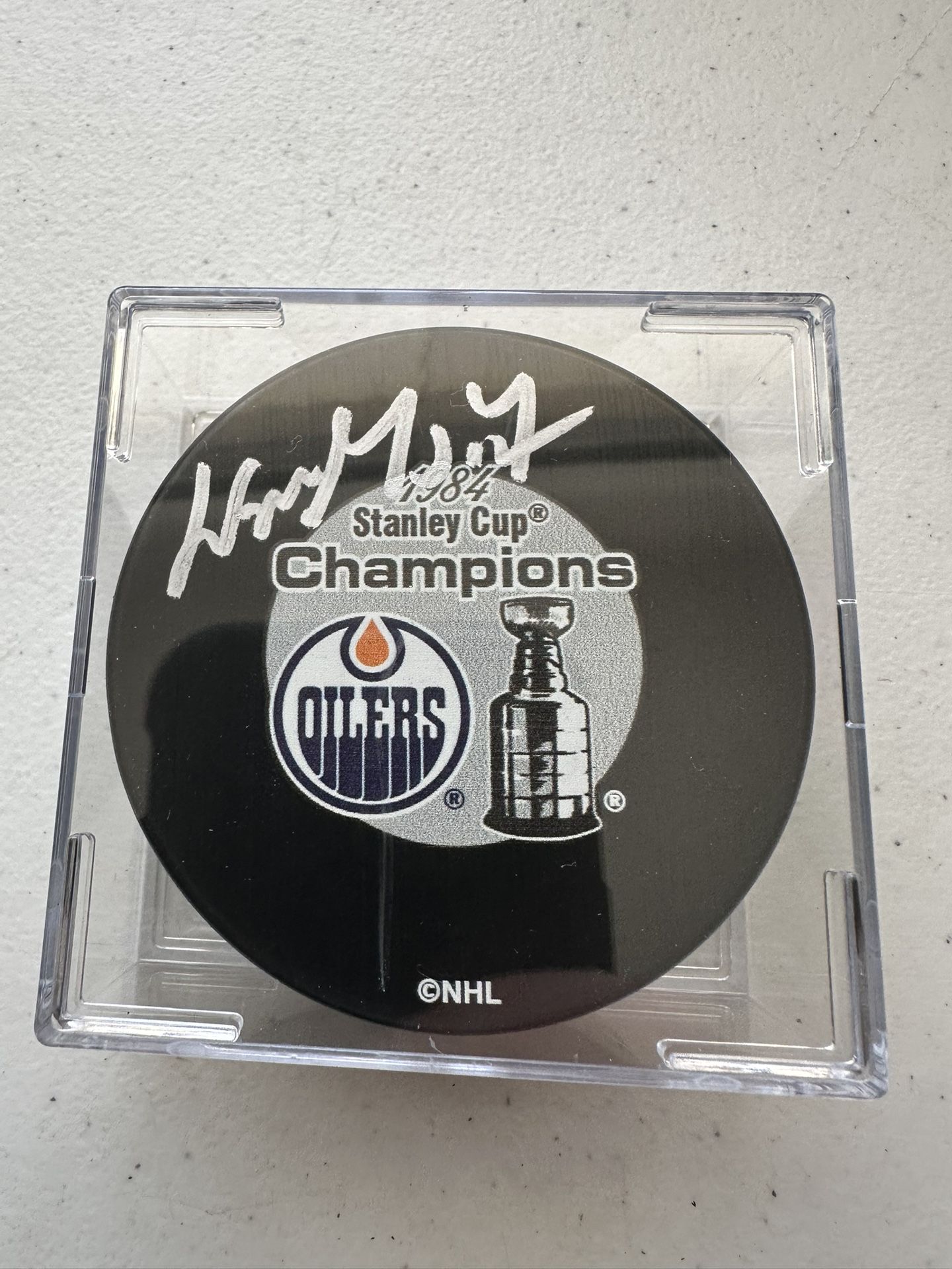 Wayne Gretzky signed Edmonton Oilers autographed NHL hockey puck w case wCOA 840