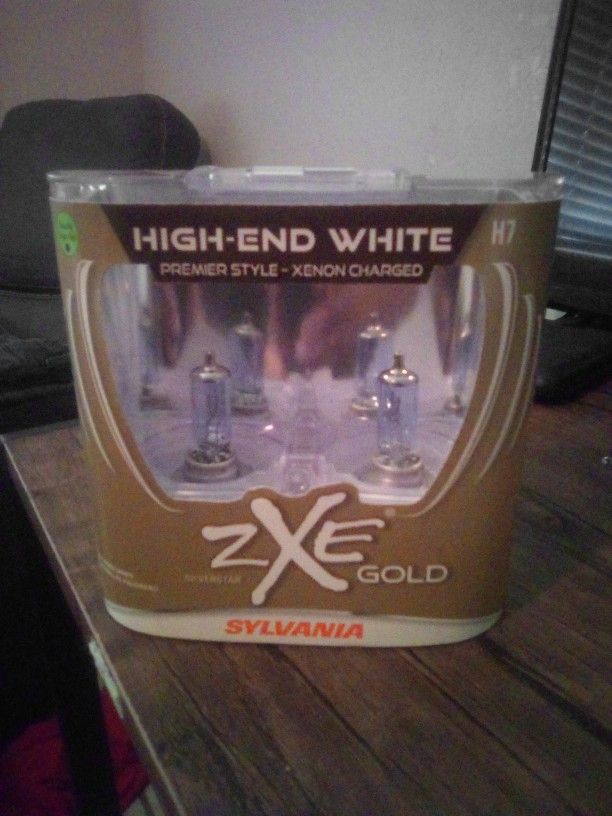 Sylvania ZXE Gold High End White