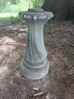 Concrete  Bird Bath Base