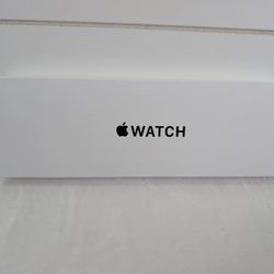 Apple Watch SE Gen 2 Beige 40mm Aluminum Starlight Sport Band (Brand New)